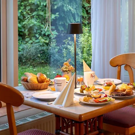 ゲストハウス Montana 3*